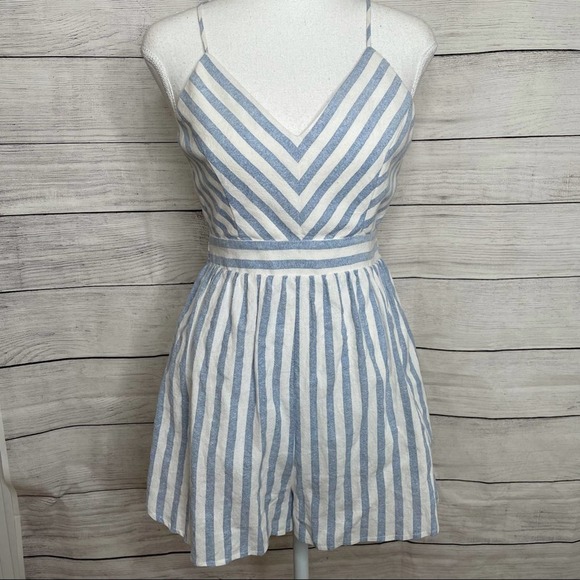 NEW! LF e-lady | Chambray Blue & White Stripe Strappy Open Back Romper 8 - Picture 2 of 12